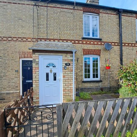 Generous 3 Bed In The Heart Of The Village Huntingdon Eksteriør billede