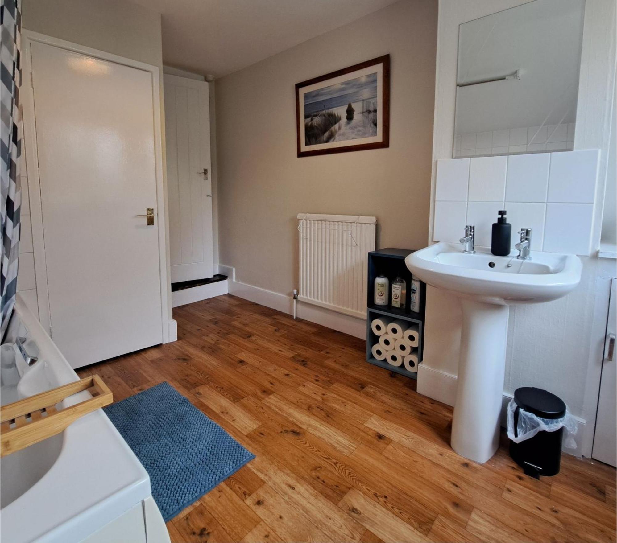 Generous 3 Bed In The Heart Of The Village Huntingdon Eksteriør billede