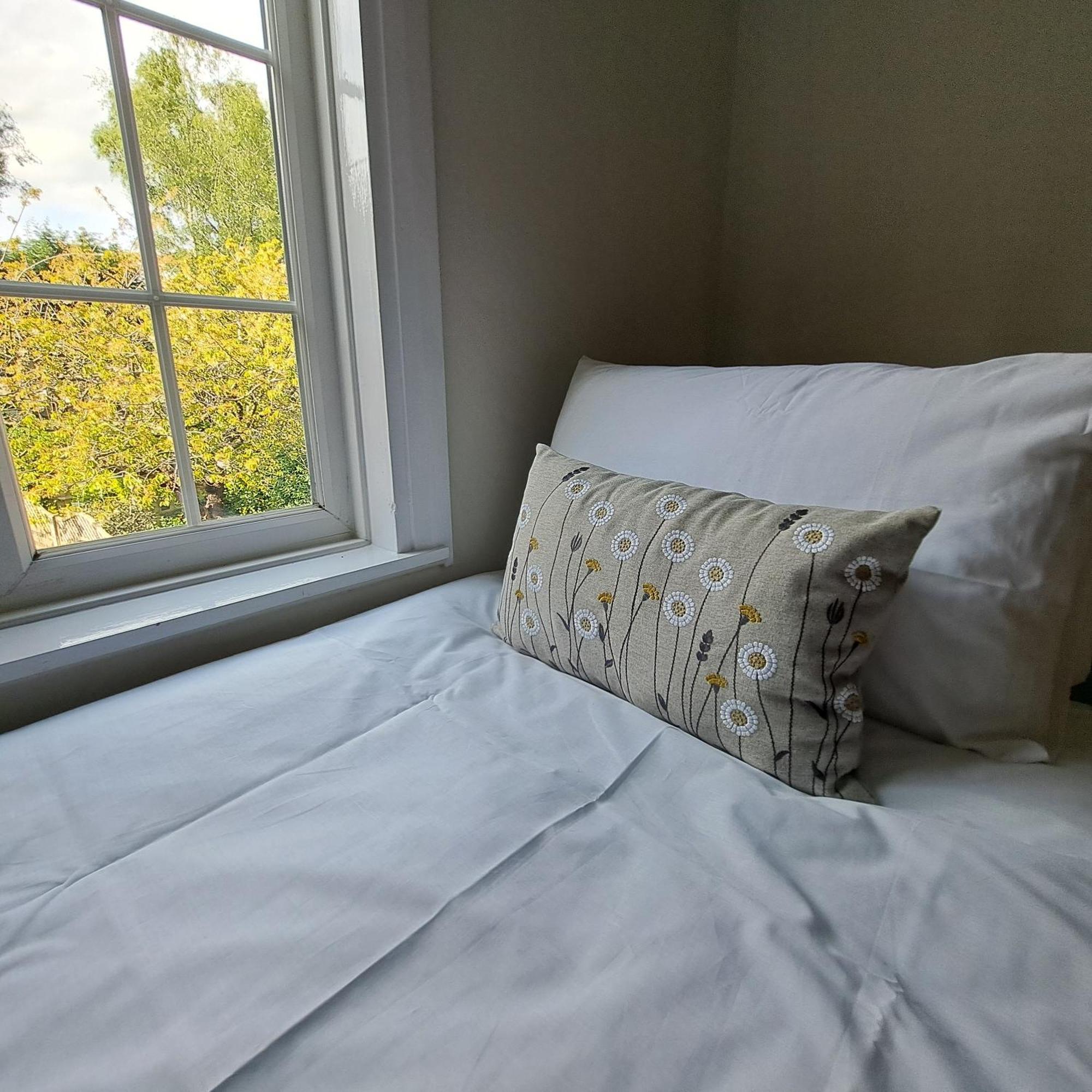 Generous 3 Bed In The Heart Of The Village Huntingdon Eksteriør billede
