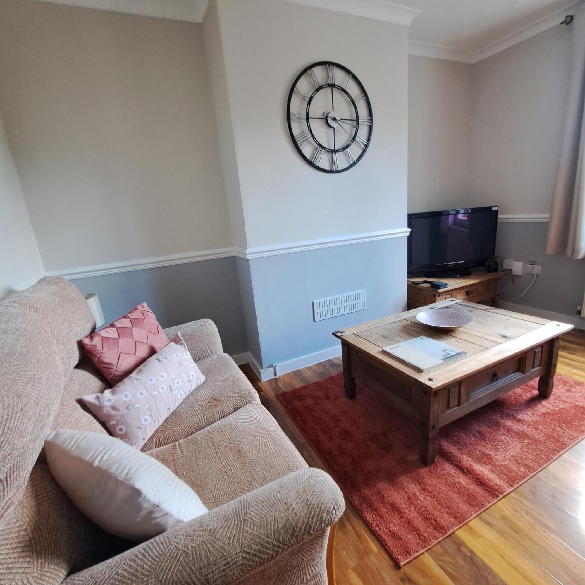 Generous 3 Bed In The Heart Of The Village Huntingdon Eksteriør billede